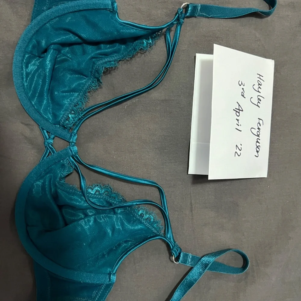 Teal Bra - Picture 3 of 4
